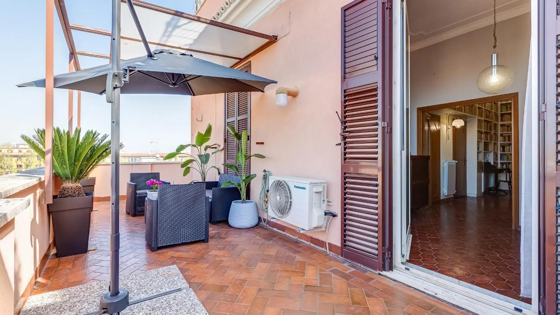 Apartment Ferienwohnung Terrace With A View Of Rom