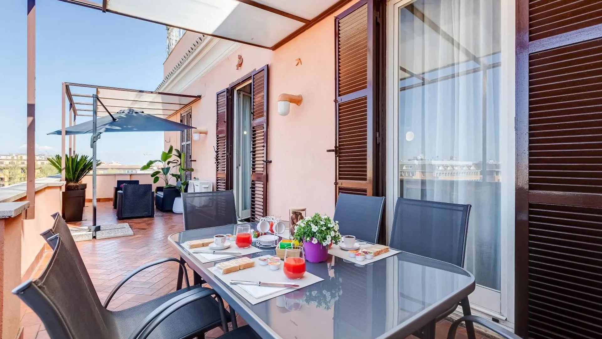 Ferienwohnung Terrace With A View Of Rom Apartment