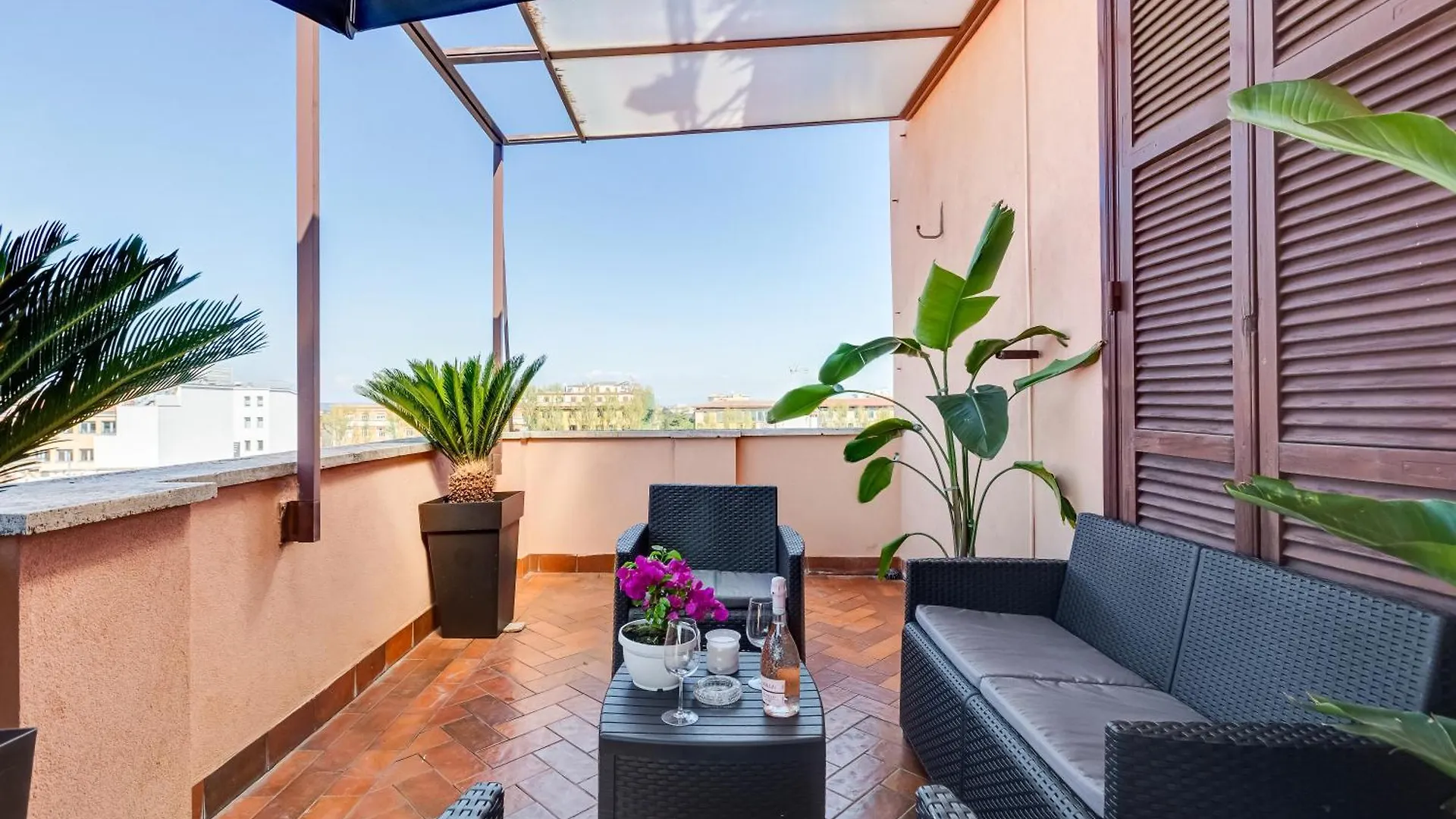 Ferienwohnung Terrace With A View Of Rom Apartment